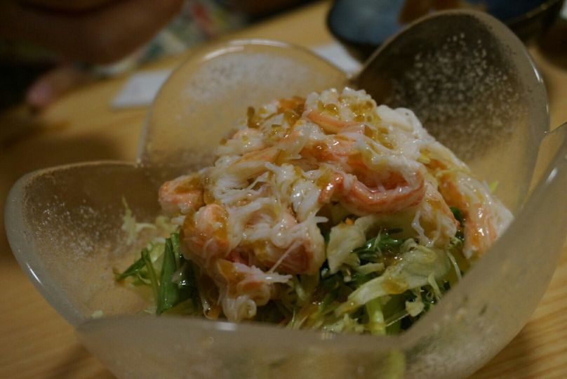 輪島でおすすめの居酒屋「助寿司」のカニサラダ